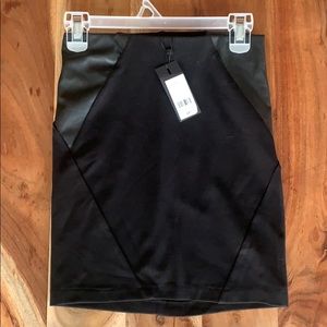 Black mid rise skirt